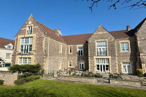 Rear View - click for photo gallery